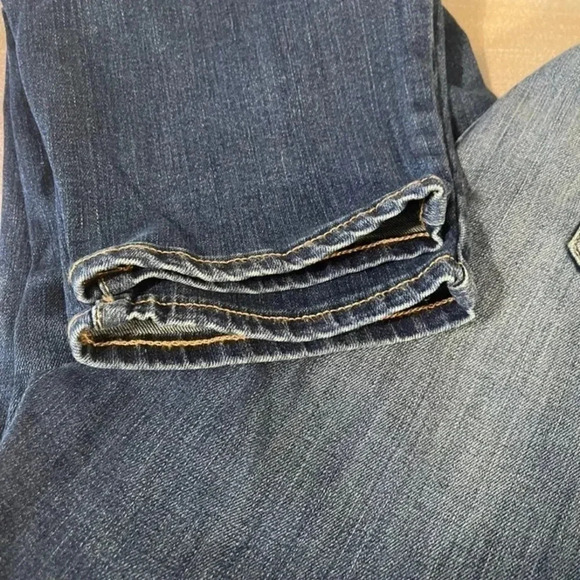 Arizona curvy super skinny high rise plus size jeans. - Picture 7 of 10